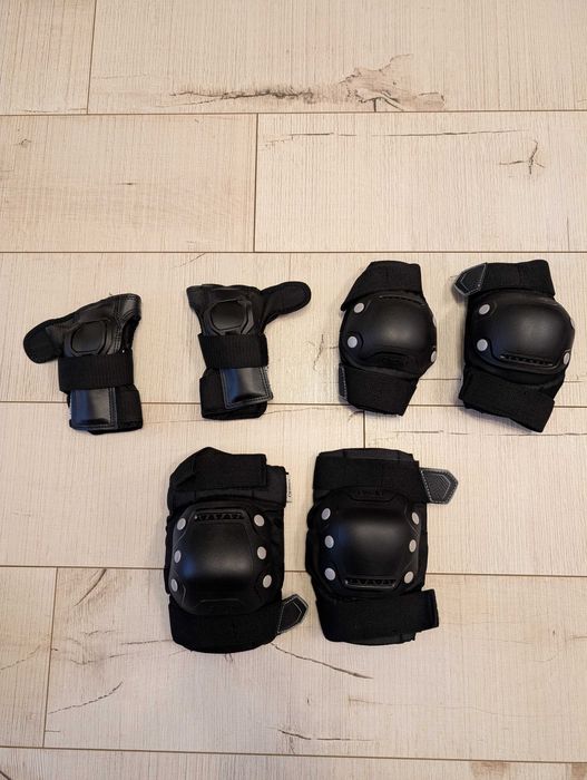 Set 3 perechi protecţii role / adolescenți