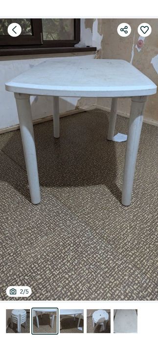 Продам пластиковый набор стол с табуретками