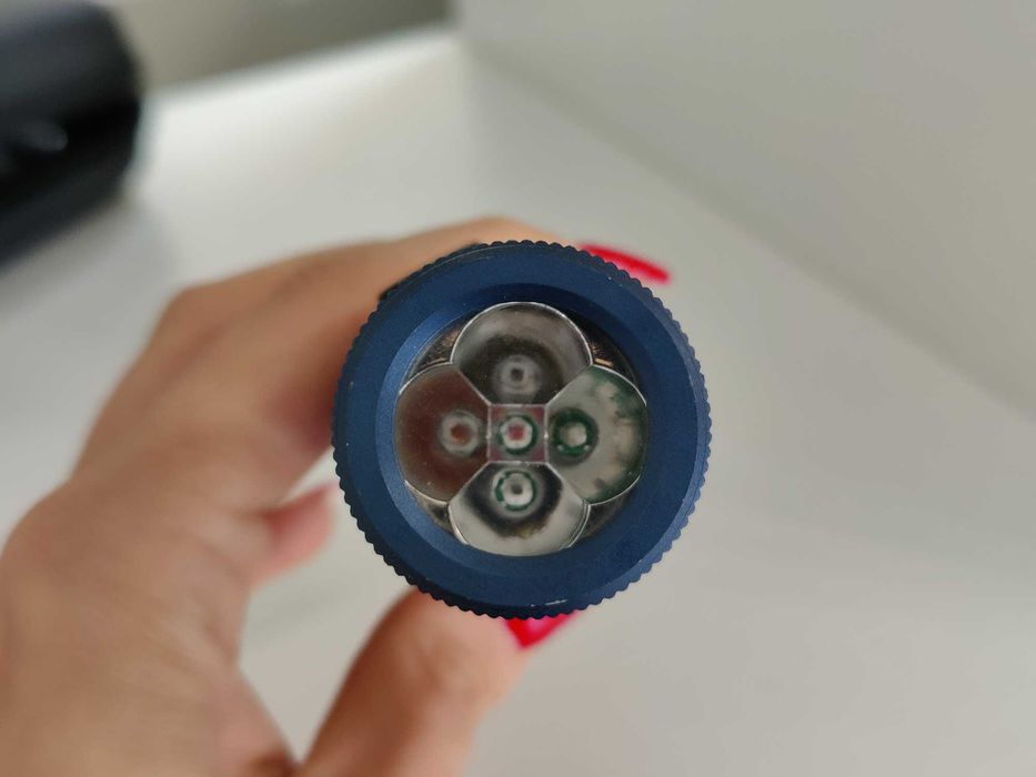 Laser portabil cu infrarosu, 5 LED-uri si 5 lungimi de unda