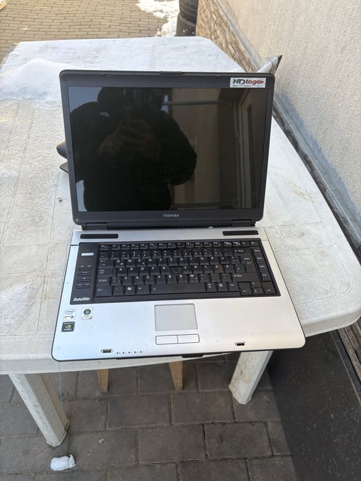 Vand leptopuri la piese