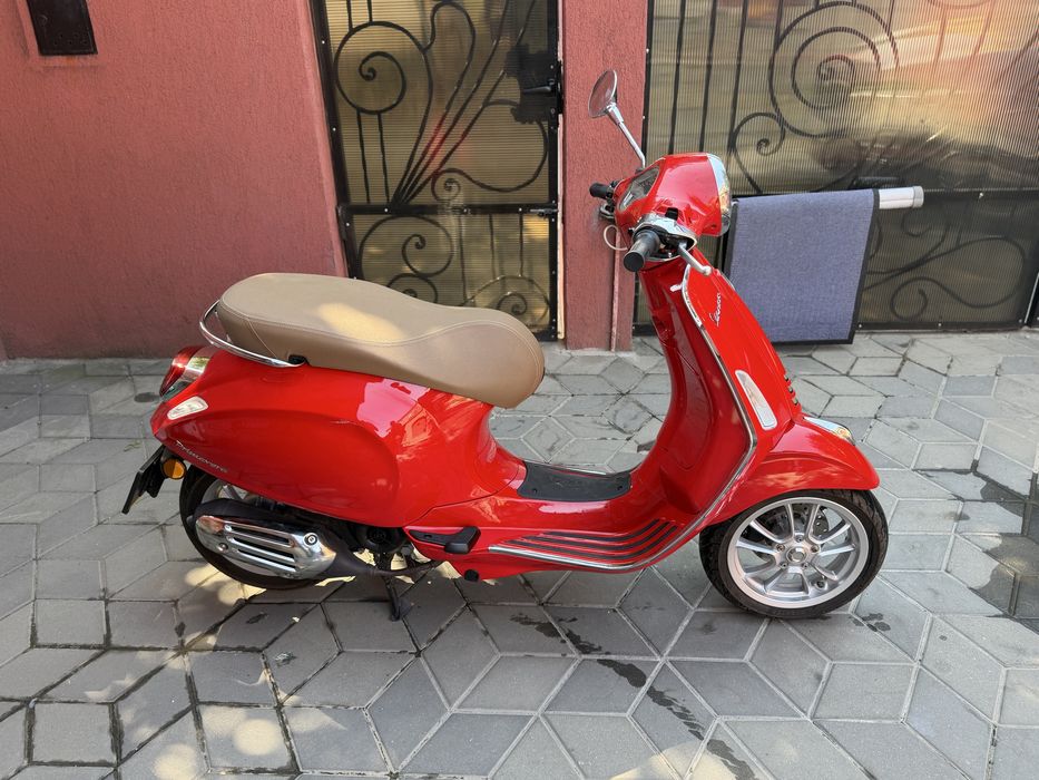 Scuter Vespa Primavera 50cc