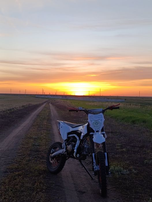 Продам Пидбайк BSTMOTO 125кубов