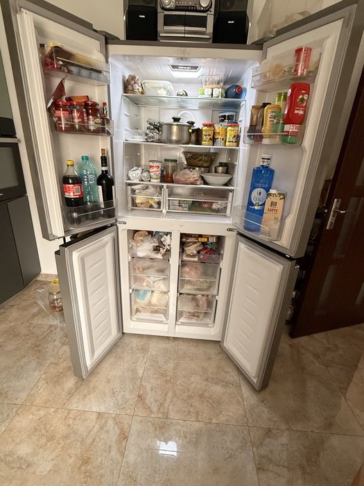 De vanzare side by side BEKO  !