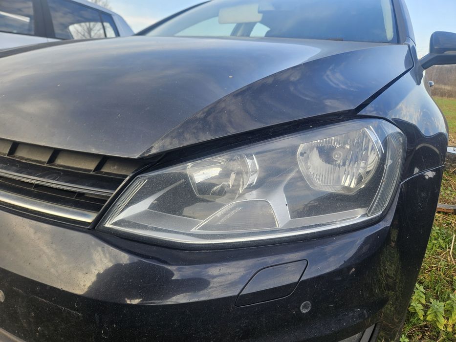 Far stanga Vw Golf 7 an 2015