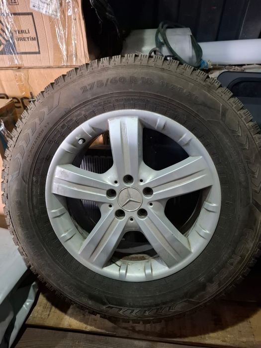 Продам зимнюю резину+диски