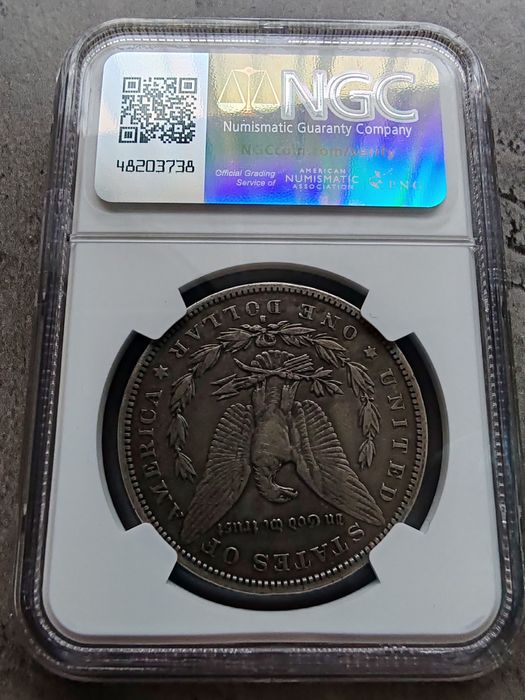 One dollar / 1 dolar Morgan NGC America 1892