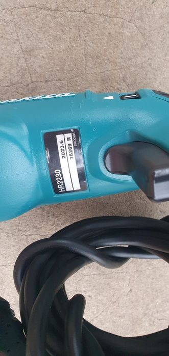 Rotopercutor Makita.