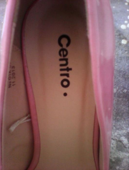 Продам туфли новые размер 39