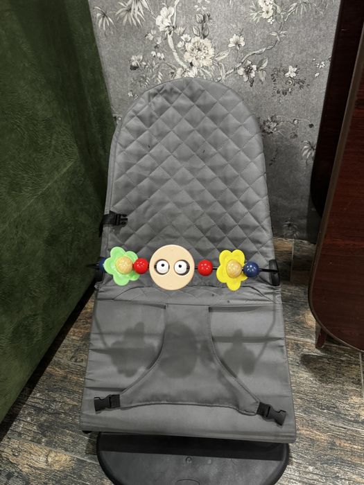 Продаю шезлонг для малыша