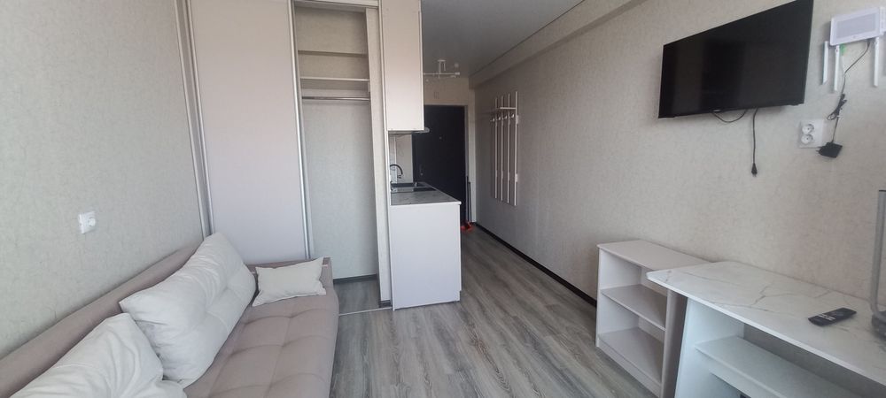 Продам квартиру студию в мкр. Юбилейный 140.