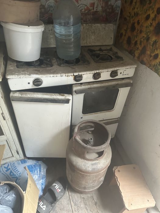 Продам газ плиту ! 2 шт б/у рабочие