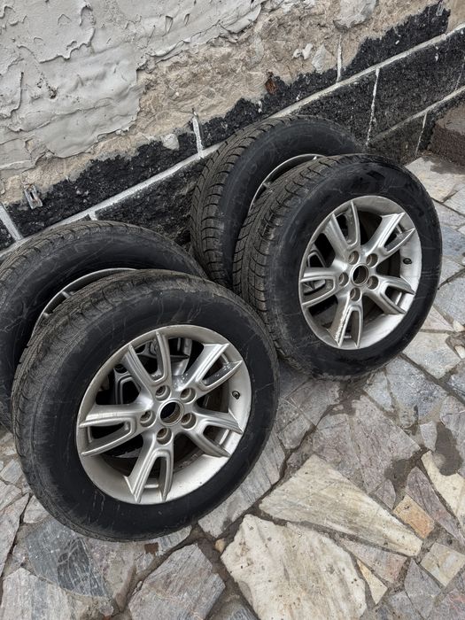 Продам диски с резиной