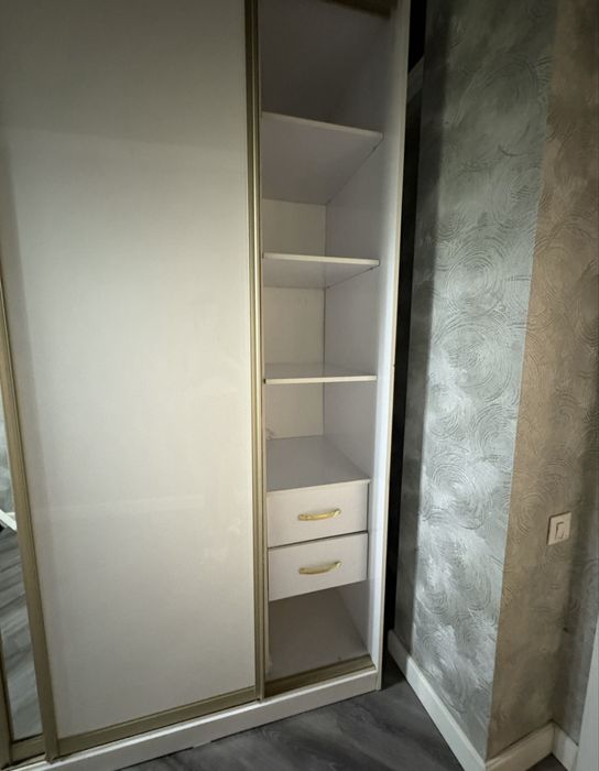 Вместительный шкаф-купе