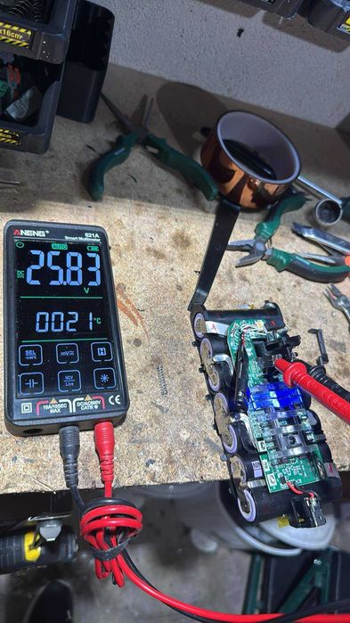 Reparatii Acumulatoare, lampi solare, etc