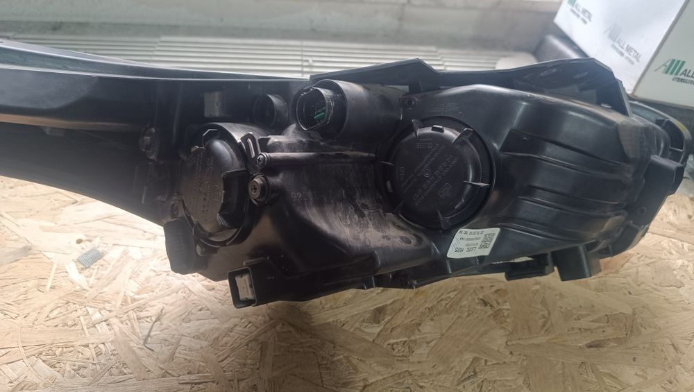 Ляв фар за KiA Ceed