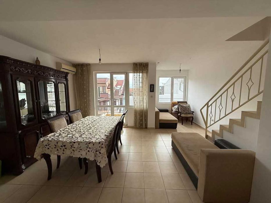 Продава се Тристаен апартамент в Варна, Чайка - 132000 кв.м за 2 €/кв.м - Снимка #2