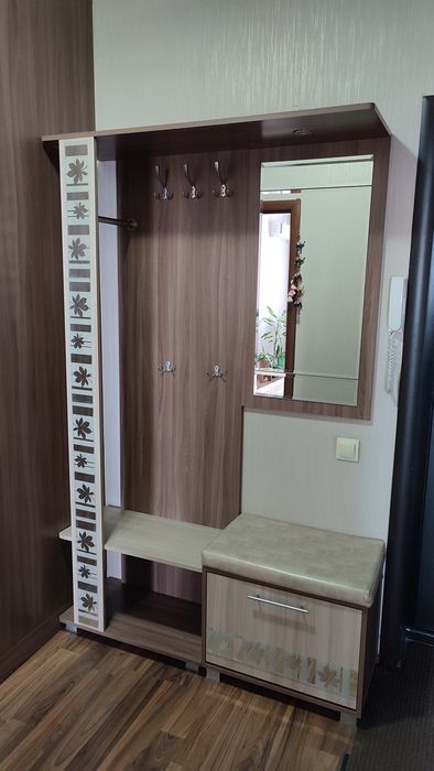 Продам  прихожую