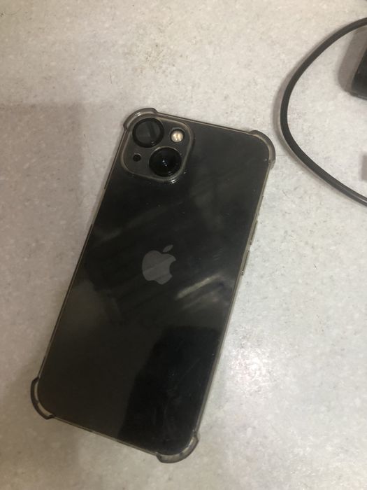 Айфон 13 в идеальном состоянии