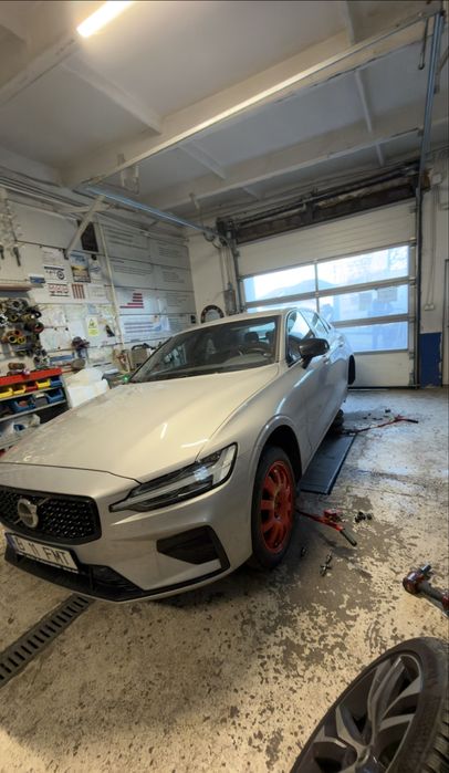 Rezerva  slim Volvo S90  Volvo Xc40  R18