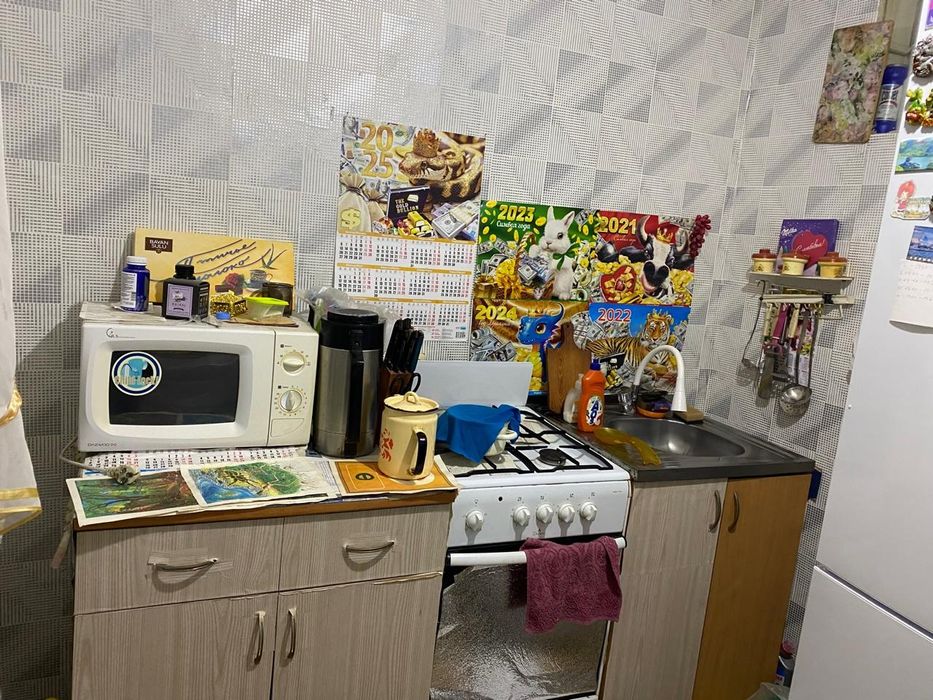 Продам квартиру  3