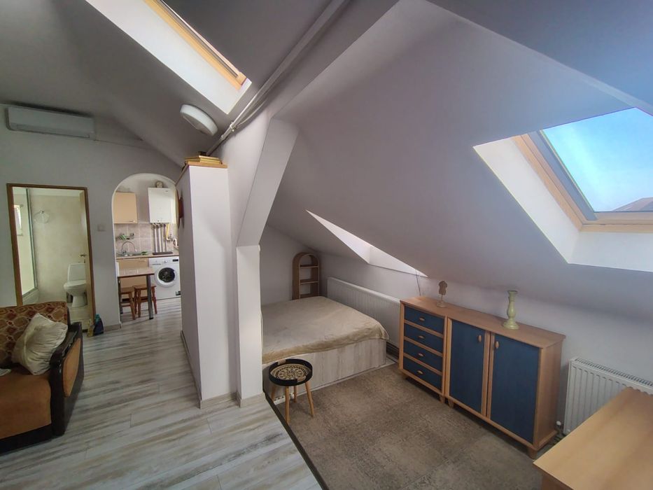 Închiriez apartament 50mp loft centrul istoric
