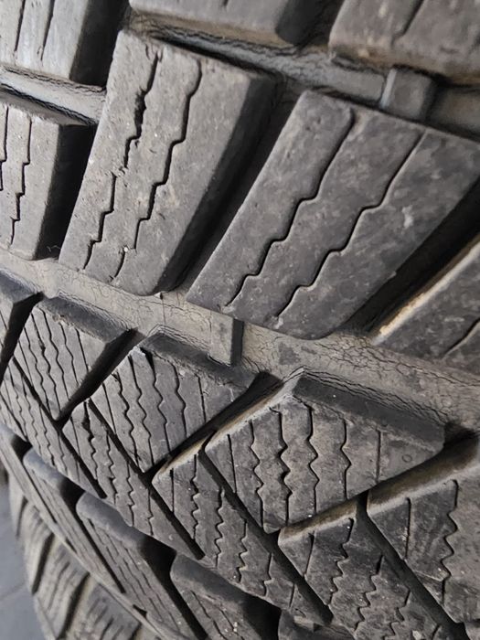 Set Anvelope iarna pe 20 BMW G01 G02 275 40 R20 245 35 R20