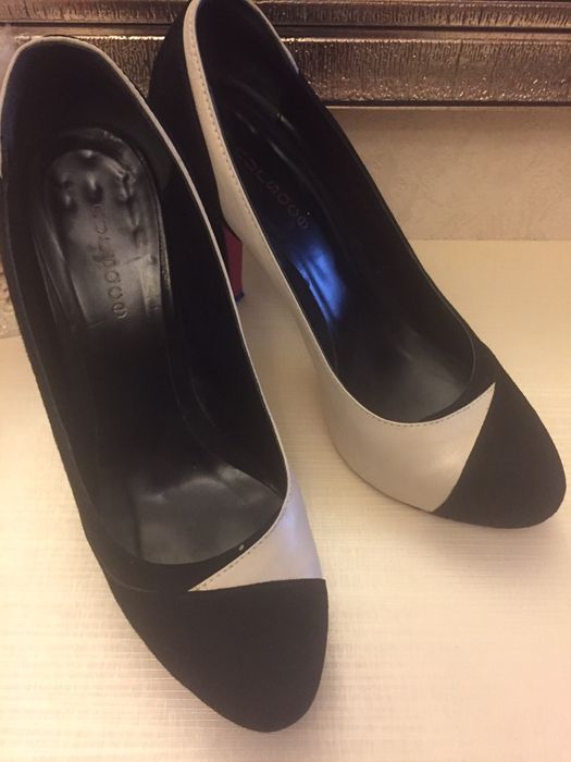 Туфли женские на каблуке
