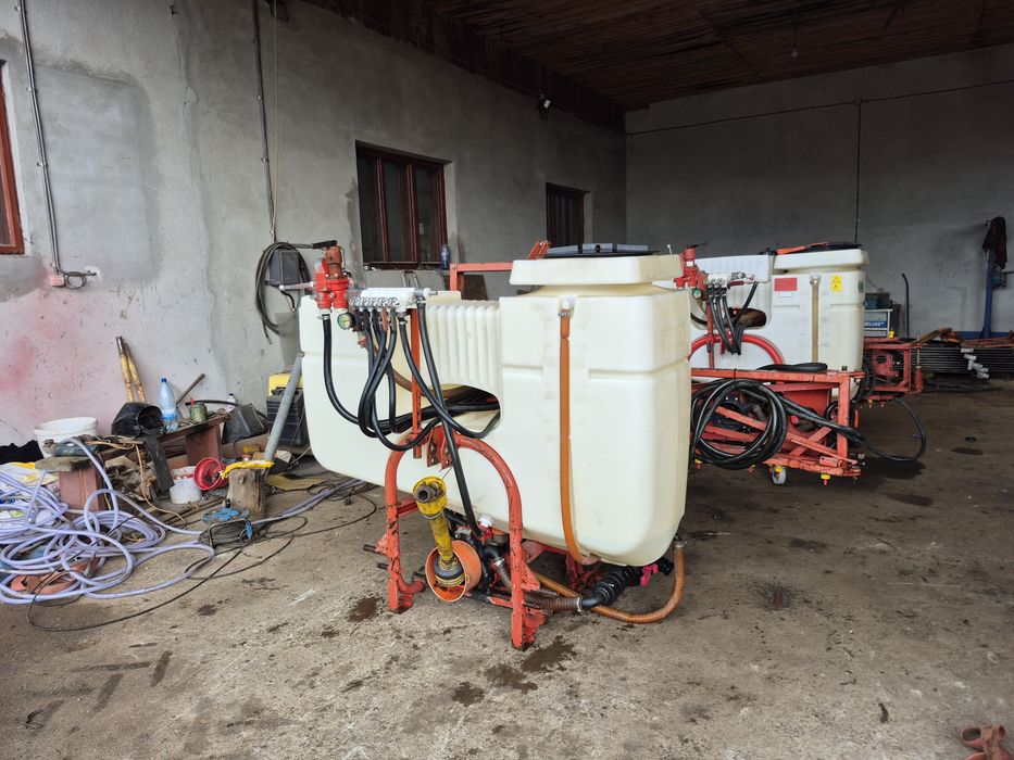 Amazone UF 1000 met erbicidat- stropit. 1000 l,15 m brate,calculator.recent adusa din Germania