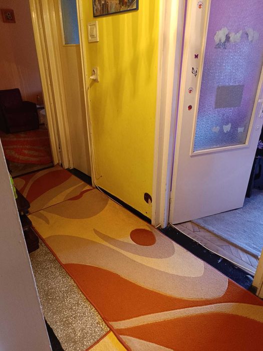 Apartament 3 camere-zona excelenta Micro 2 vizavi de Materna