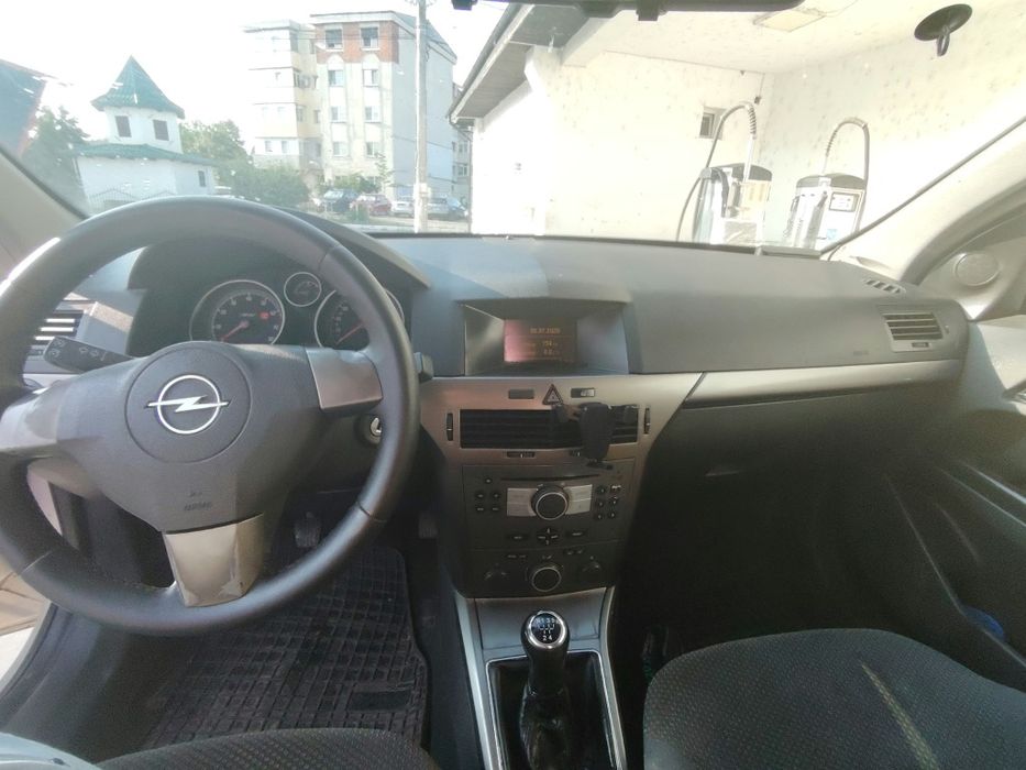 Vând Opel Astra h