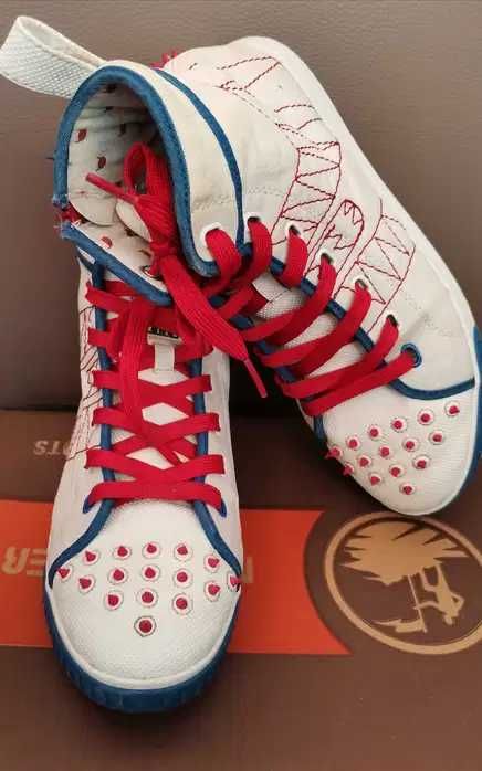 Converse и др.; уникални кецове, н.39-40