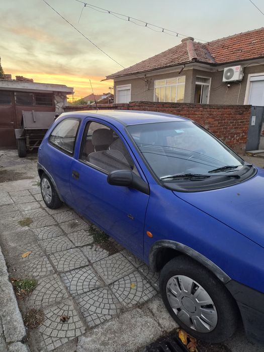 Opel Corsa 1.0 бензин