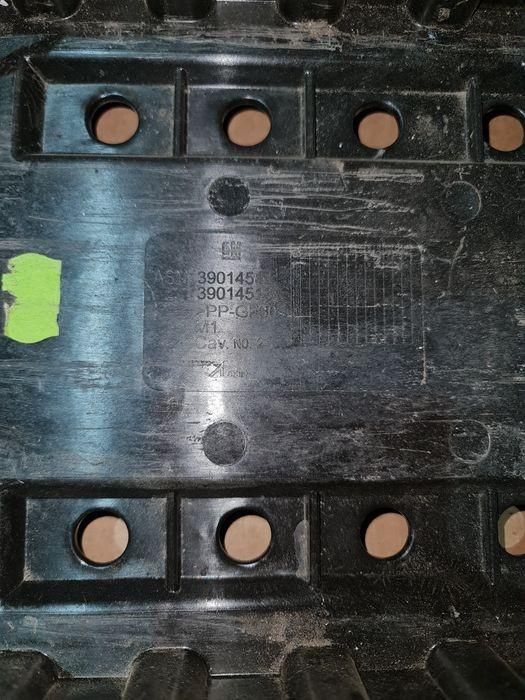 Tava baterie, borne plus/minus Opel Astra K