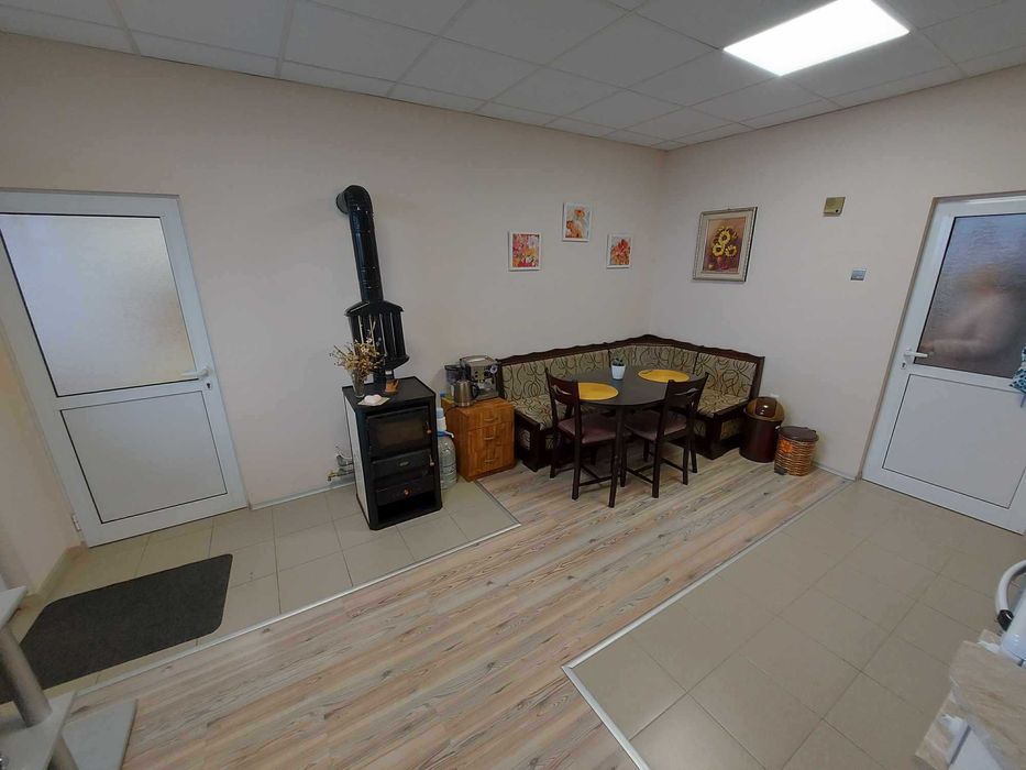 Продава се Четиристаен апартамент в Търговище, Център - 90 кв.м за 1473 €/кв.м - Снимка #2