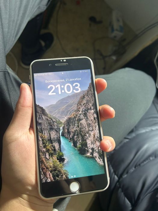 Айфон 8 + плюс