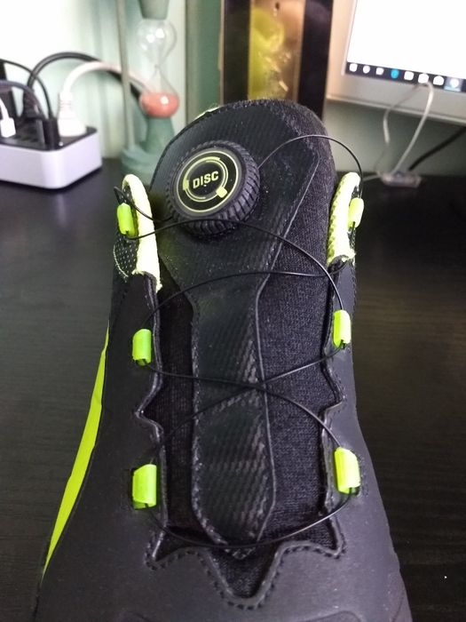 Pantofi sport super faini