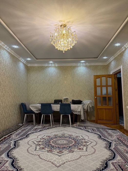 Продаётся квартира Юнусабад 12кв 4/4/9