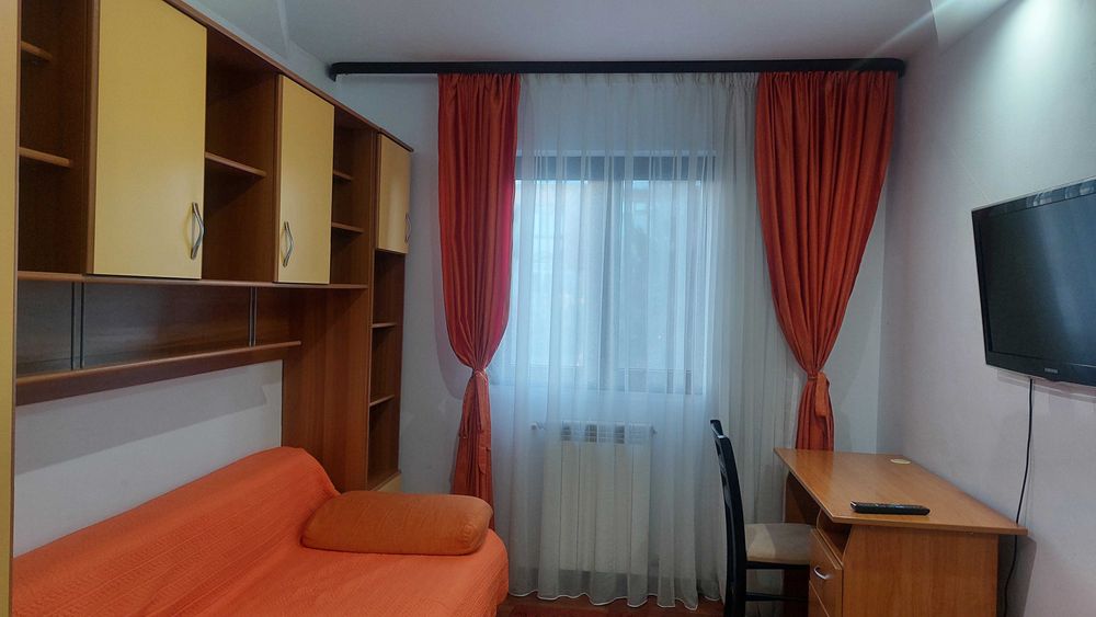 Închiriez apartament 2 camere, zona Doi Stejari