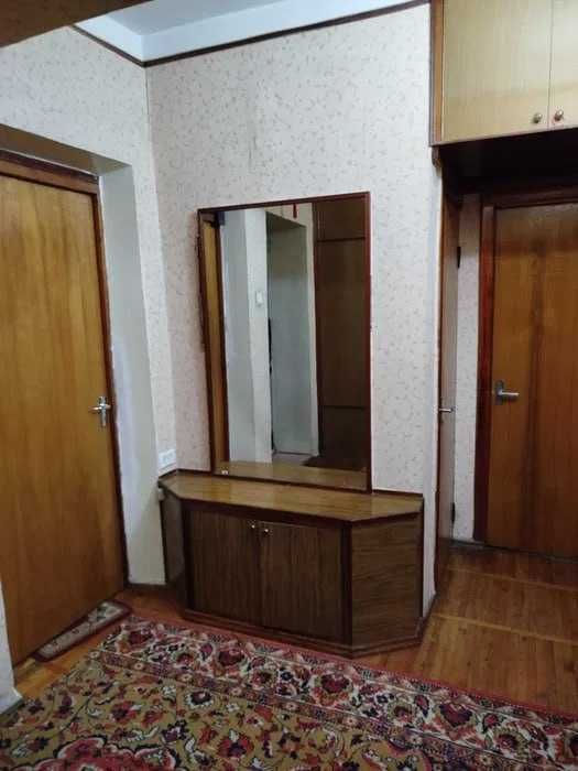 Срочно сдаётся 2-комнатная квартира ул. С.Азимова, Японское посольство