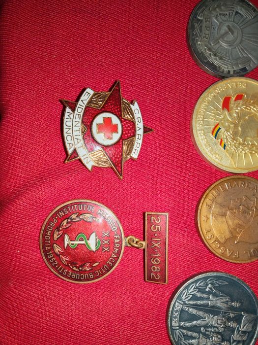 Insigne vechi comunism