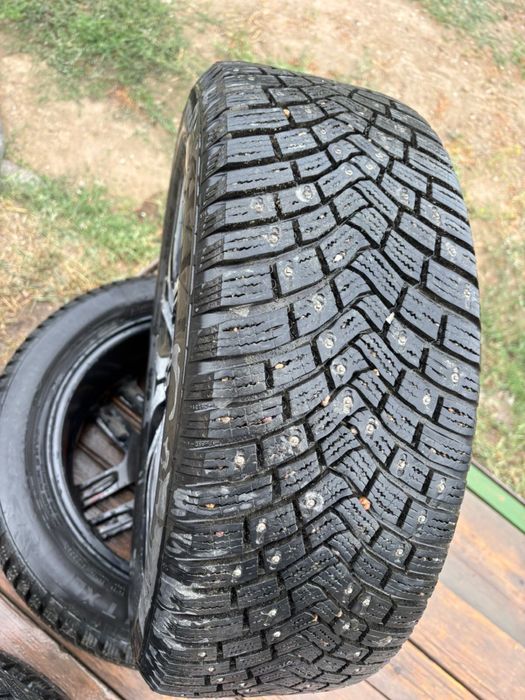 Зимний комплект шин на 17