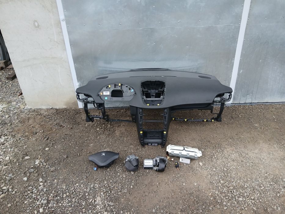 Kit Airbag Plansa Bord Peugeot  207 din 2007