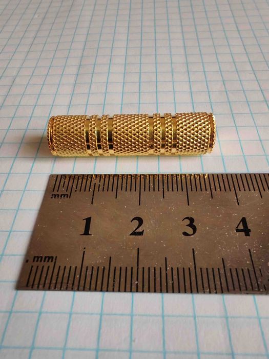 Соединитель для кабеля наушников или микрофона  3.5 мм