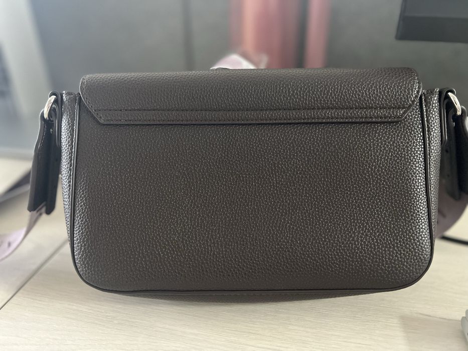 Armani Exchange чанта