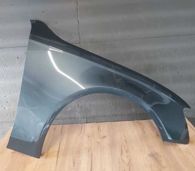 Aripa Fata Dreapta Audi A4 B8 An 2007-2011 (LZ7H (Albastru))
