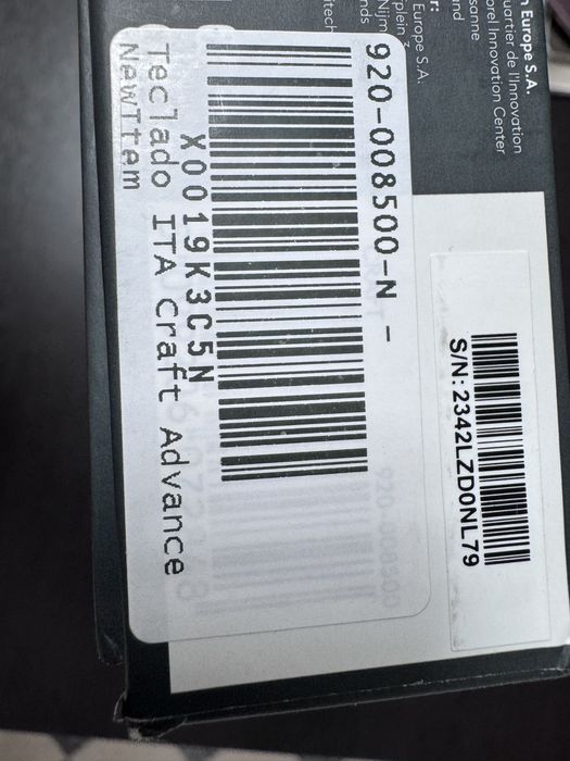 Vand tastatura noua logitech craft advance