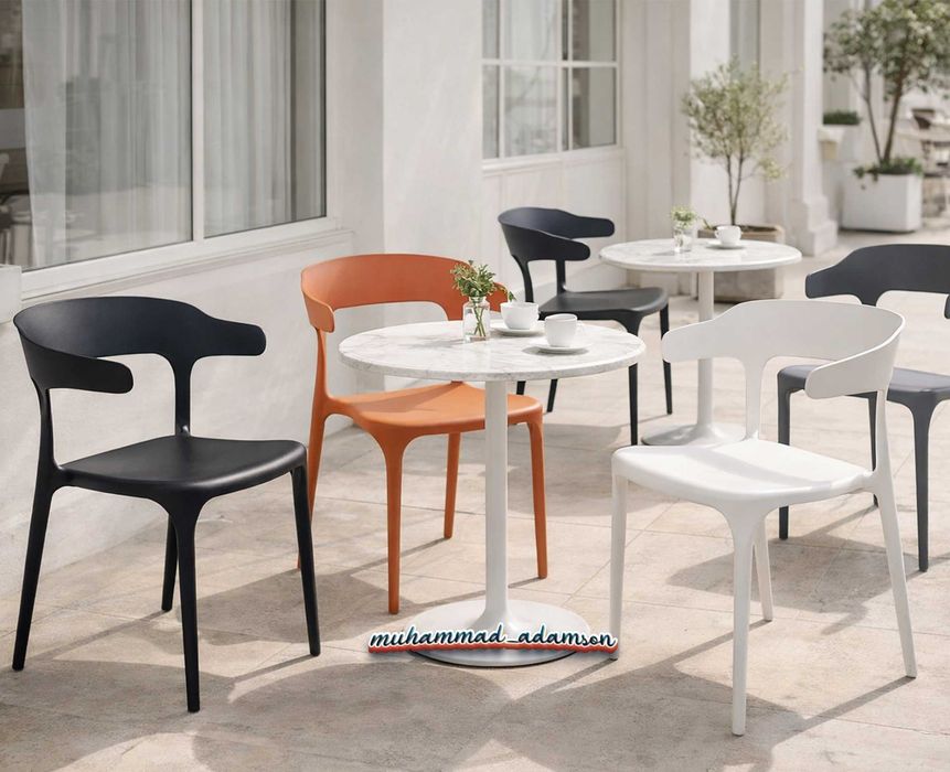 Лёгкий и прочный стул Rolly • влагостойкий • 5 цветов • доставка