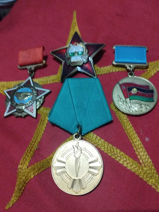 Наградные медали и аналоговый орден СССР и ДРА