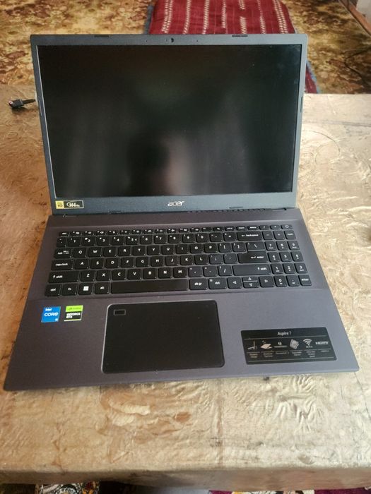 Acer Aspire 7 A715-76G