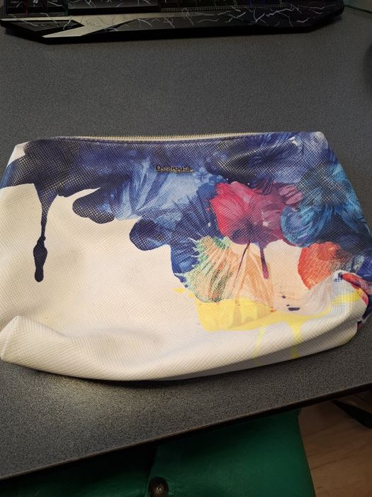 Geanta Desigual 35 cm l7ngime si 25 cm latime